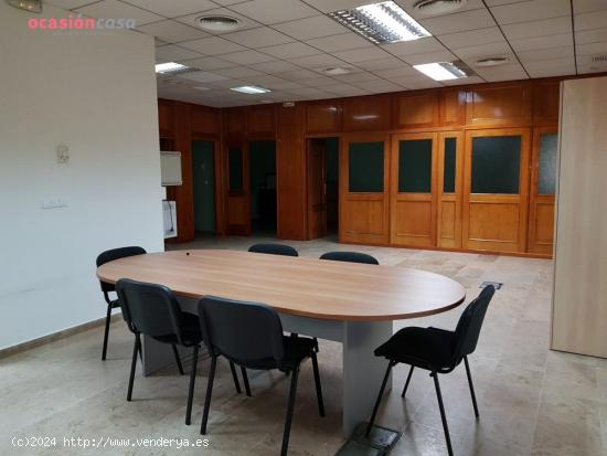 SE   VENDE O  ALQUILA LOCAL COMERCIAL - CORDOBA