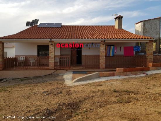 FINCA DE OLIVOS Y ENCINAR CON VIVIENDA - CORDOBA