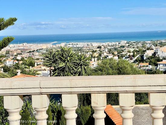 Fantástico chalet con vistas al mar - ALICANTE