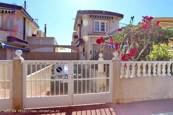 ¡Un chalet independiente en la SEGUNDA LINEA de playa, con hermosas vistas al mar! - ALICANTE