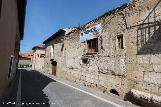 ¡Embárcate en una oportunidad emocionante en pleno corazón de Simancas, - VALLADOLID