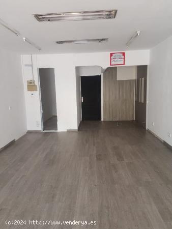 Estupendo LOCAL COMERCIAL en Plena Avenida de ESPAÑA de Calahonda - MALAGA