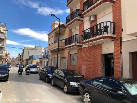 Se vende piso céntrico en Guardamar - ALICANTE