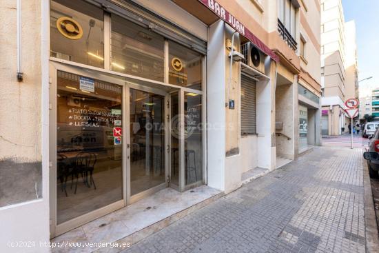 VENTA LOCAL CON SALIDA DE HUMOS EN CALLE MORELL DE REUS - TARRAGONA