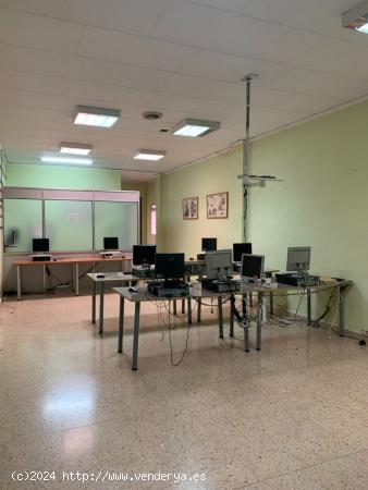 Local comercial en Almussafes - VALENCIA