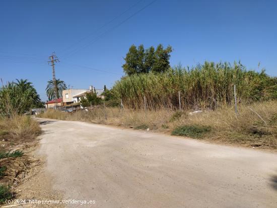 Suelo urbano directo de uso industrial en Beniaján - MURCIA