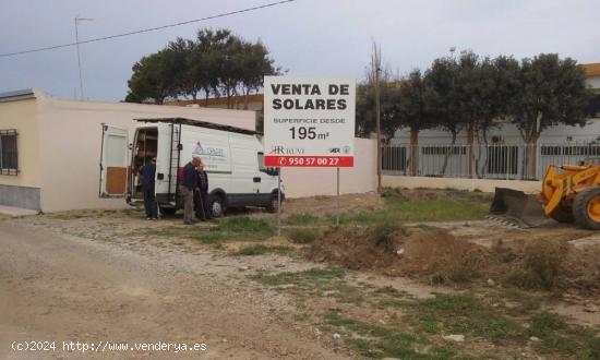 SOLAR EN MATAGORDA - ALMERIA