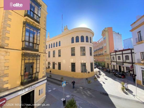 MAGNIFICA CASA EN EL CENTRO DE JEREZ - CADIZ