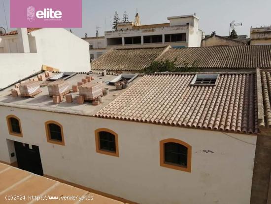  MAGNIFICO CASCO DE BODEGA - CADIZ 