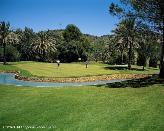 PARCELA EN URBANIZACION LA COMA CON VISTAS INIGUALABLES AL CAMPO DE GOLF Y LA MONTAÑA. - CASTELLON