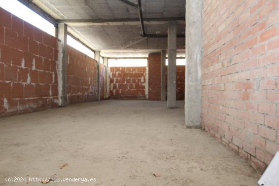 VENTA DE LOCAL DE 135M2. EN EJEA - ZARAGOZA