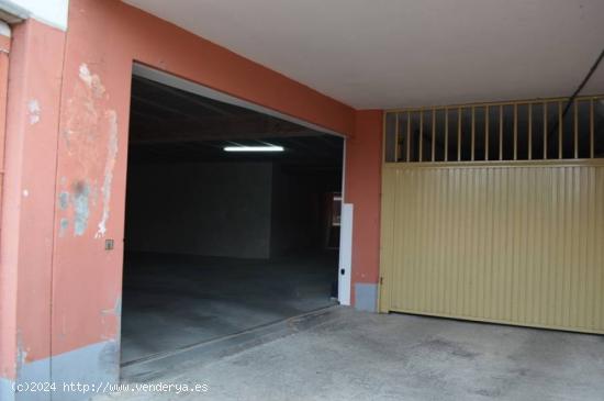 Local comercial en venta  - A CORUÑA