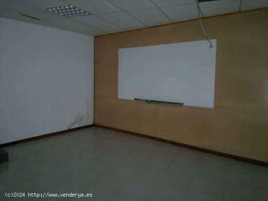 BAJO COMERCIAL 160M2 EN SANTIAGO - A CORUÑA