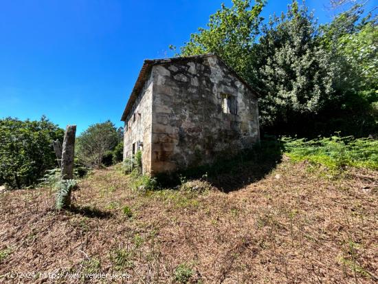 Terreno con casa para restaurar. - A CORUÑA