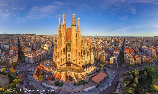 BARCELONA. Finca de apartamentos turísticos. En perfecto estado. - BARCELONA