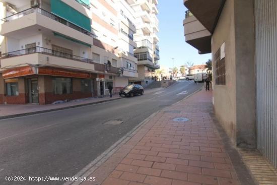  LOCAL COMERCIAL JUNTO AVENIDA DE SALOBREÑA - GRANADA 