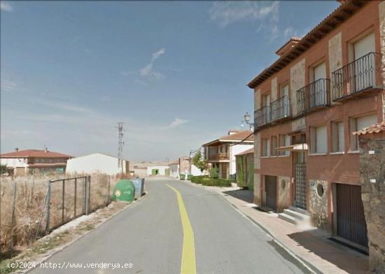  SOLAR URBANO EN EL PUEBLO - SEGOVIA 