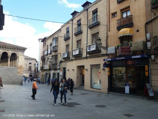  ALQUILER.-.LOCAL COMERCIAL.-.CALLE REAL.-.2023 - SEGOVIA 