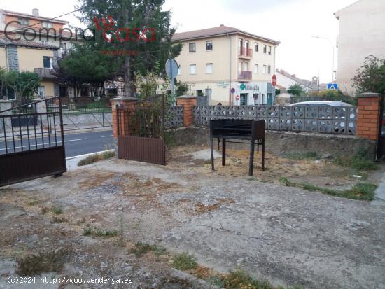  VENTA.-.SOLAR CON CONSTRUCCION.-.SAN CRISTOBAL - SEGOVIA 