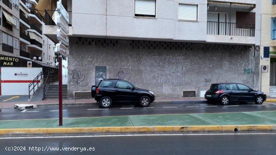 Local Comercial en esquina, Zona Centro, Playa de Levante - ALICANTE