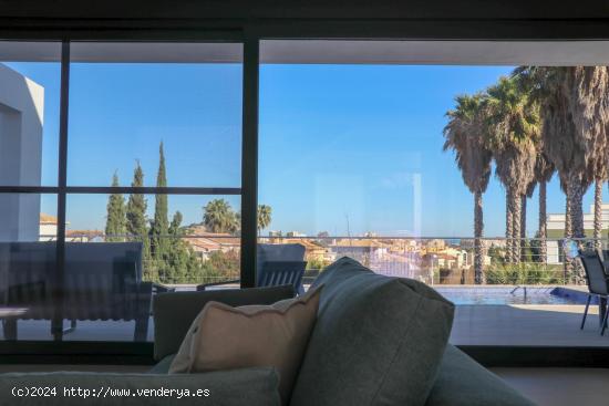 Chalets independientes de Obra nueva con vistas al mar en Denia a 1800 m de la playa - ALICANTE