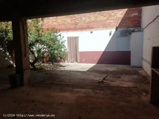 BENICOLET (VALENCIA) - CASA DE PUEBLO - SE VENDE - VALENCIA