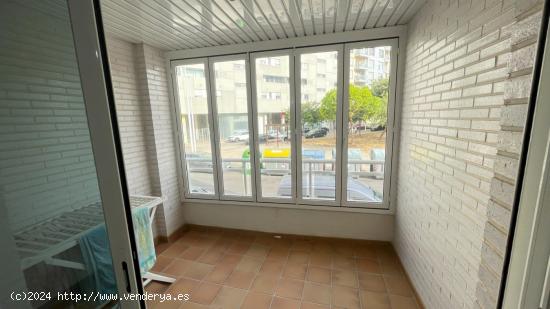 GRAO DE GANDIA - PRIMER PISO CON PATIO - SE VENDE - VALENCIA