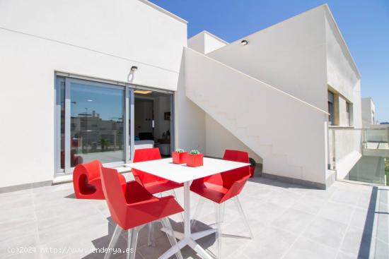 VISTABELLA GOLF - BUNGALOWS DE LUJO CON PISCINA COMUNITARIA - ALICANTE