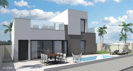 EXCLUSIVA VILLA DE NUEVA CONSTRUCCIÓN EN AGUAS NUEVAS, TORREVIEJA - ALICANTE