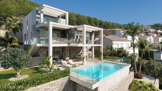 Casa de lujo de 3 plantas, con maravillosas vistas panorámicas al mar, en Calpe - ALICANTE