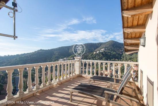  Casa en venta con  amplias vistas al mar y a la montaña, en Alella - BARCELONA 