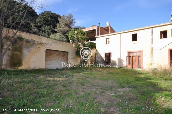  Edificación en venta a reformar con impresionantes vistas en Calella - BARCELONA 