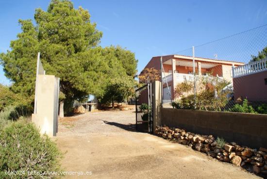 ESTUPENDO CHALET PARA VIVIR TODO EL AÑO - VALENCIA