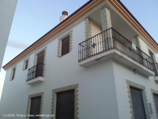 Se vende vivienda para terminar con local en planta baja, obra nueva. - MALAGA