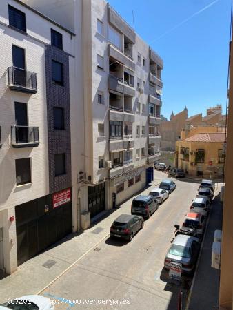 Estupendo piso céntrico a metros del Corte Inglés. - MALAGA