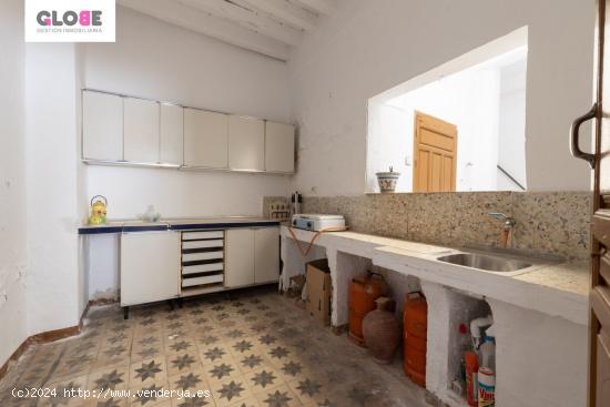 VENTA DE CASA PARA REFORMAR EN ALBUÑUELAS - GRANADA