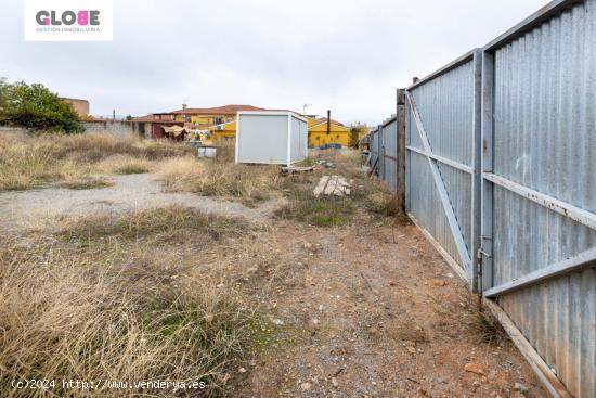 Venta de solar con proyecto de 2 casas pareadas en Ogíjares (Zona Lomalinda) - GRANADA