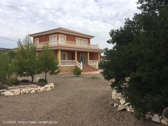 Chalet en Paraje Los Roques (La Parroquia) - MURCIA