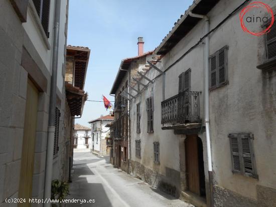 Venta casa piedra para reformar totalmente - NAVARRA