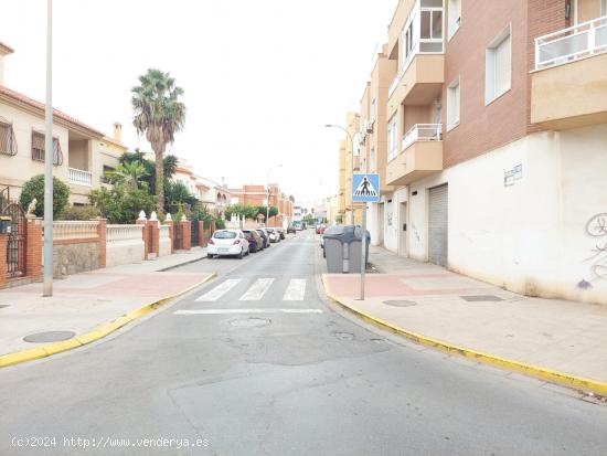 Local en venta en la zona de la estacion de autobuses - ALMERIA