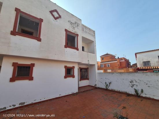 VIVIENDA ADOSADA EN EL RINCONCILLO PARA REFORMAR!!! - CADIZ