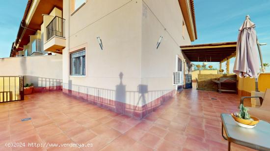 Amplia vivienda de 4 dormitorio, con gran terraza en esquina y garaje - MURCIA