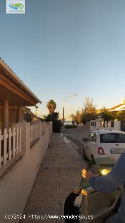 Chalet independiente de 5 dormitorios, parcela 800 m2 y piscina . - MURCIA