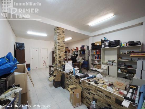 *Se alquila local comercial en Avenida Don Antonio Huertas* - CIUDAD REAL