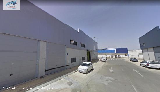  Venta nave industrial en Alcalá de Guadaira (Sevilla) - SEVILLA 