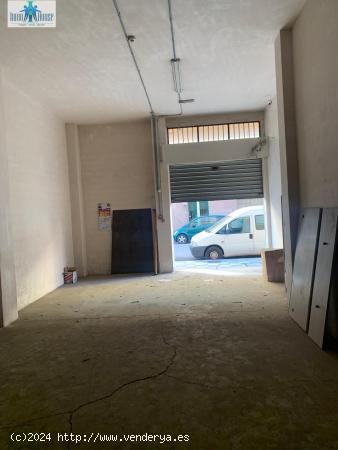 INMOHOUSE VENDE LOCAL COMERCIAL EN ZONA INDUSTRIA - ALBACETE