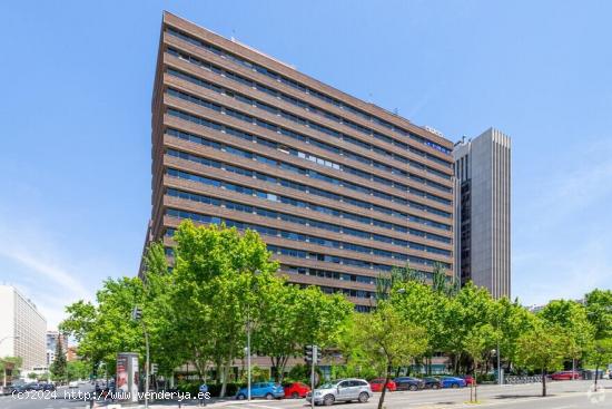 CUZCO-CASTELLANA, OFICINA 294m2,  AIRE ACONDICIONADO Y 4 GARAJES INCLUIDOS - MADRID