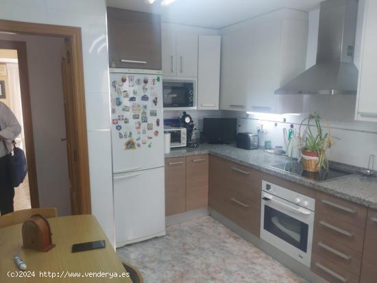 Piso en Venta en Calle Carratala, Benalúa, Alicante / Alacant - ALICANTE