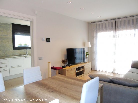 Unifamiliar adosada en venta  en Vic - Barcelona