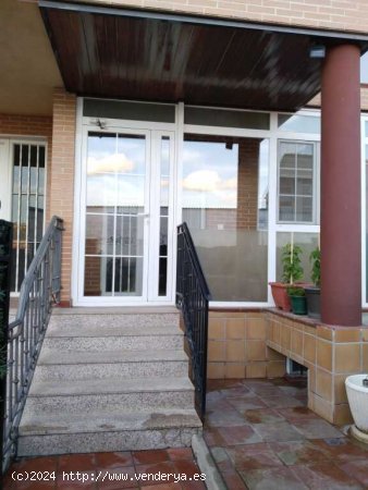  Casa-Chalet en Venta en Cisterniga, La Valladolid 